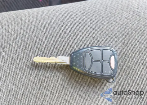 2005 Dodge Grand Caravan Sxt из США, поврежденный, VIN 2D4GP44L75R344026